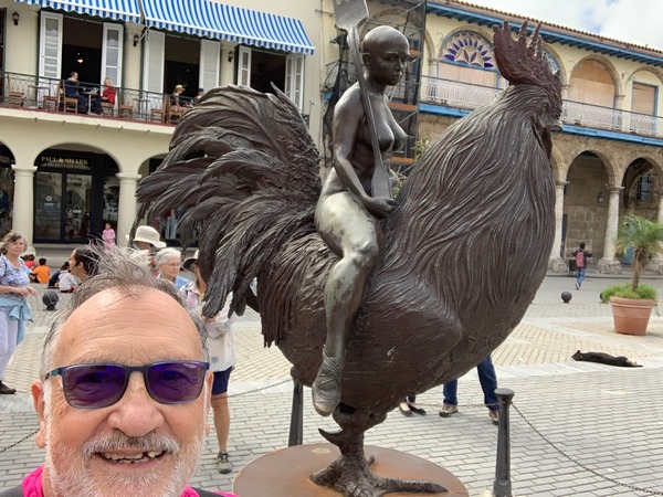 En la Plaza Vieja de La Habana
